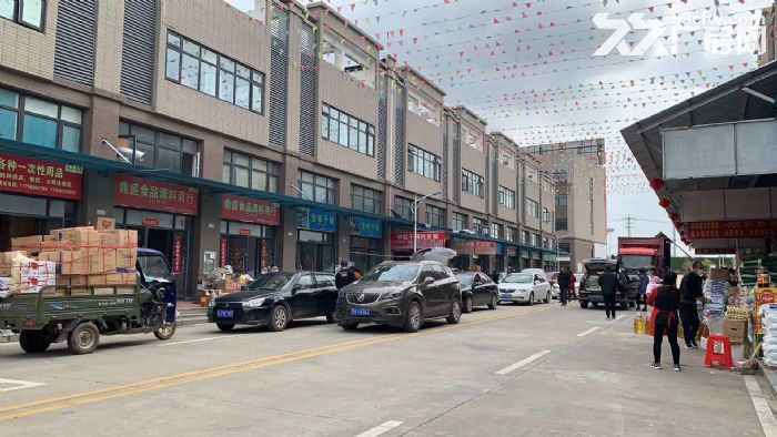 厂房仓库毛坯商铺精装修商铺直租-图4